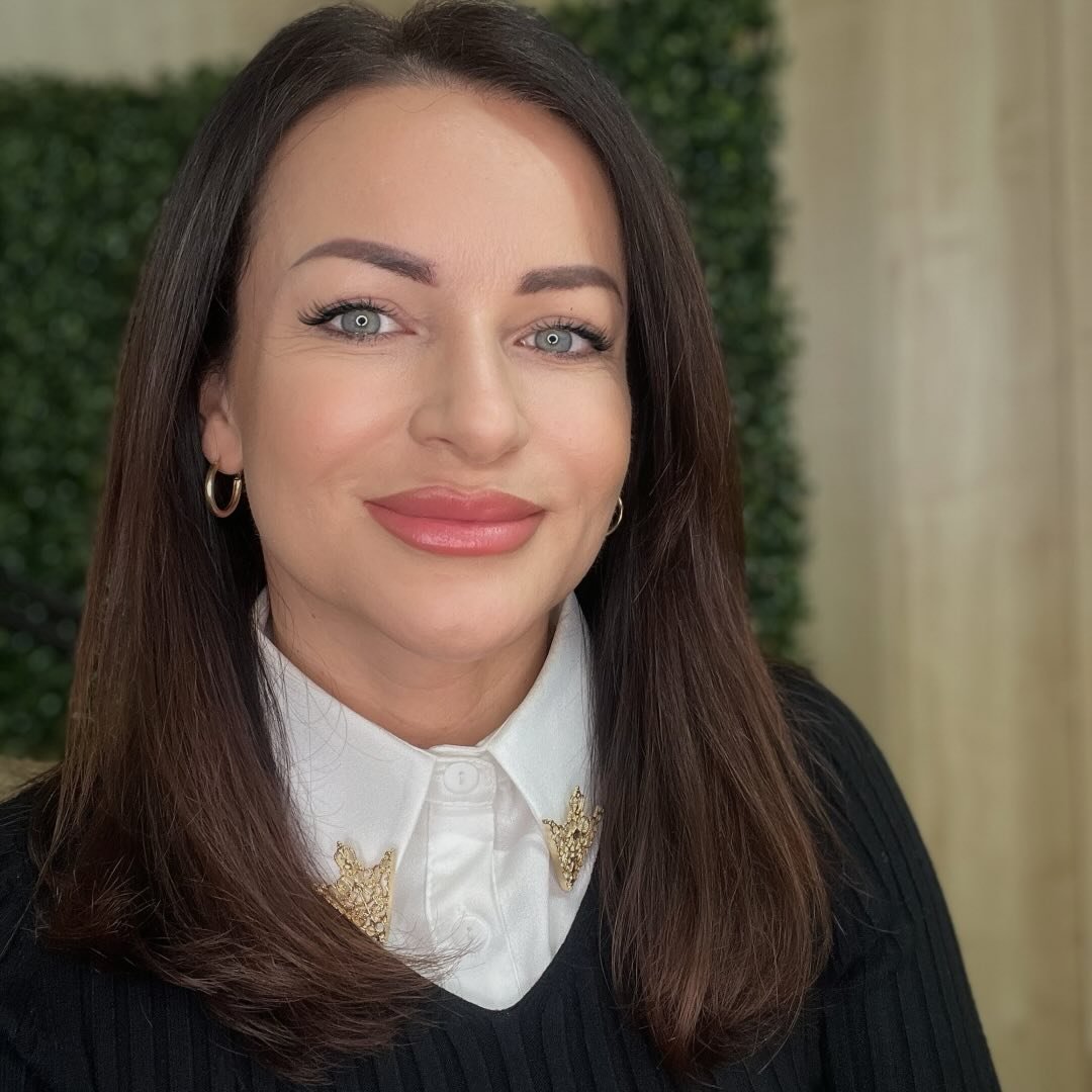 Raffai Eszter sminktetováló